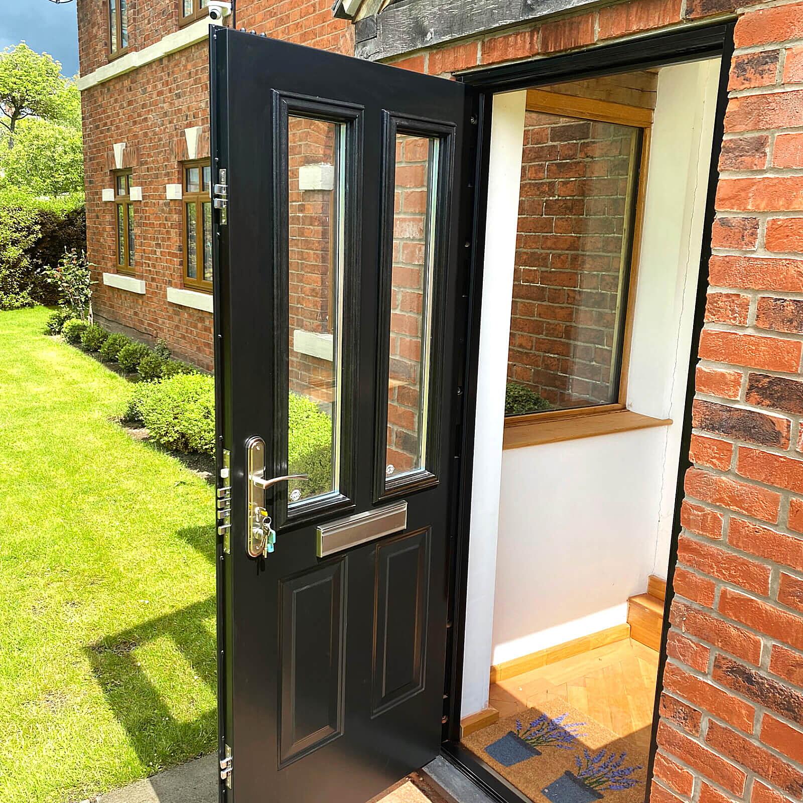 Can the main door open outside